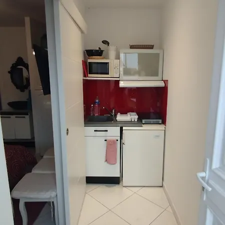 Rose Apartment *